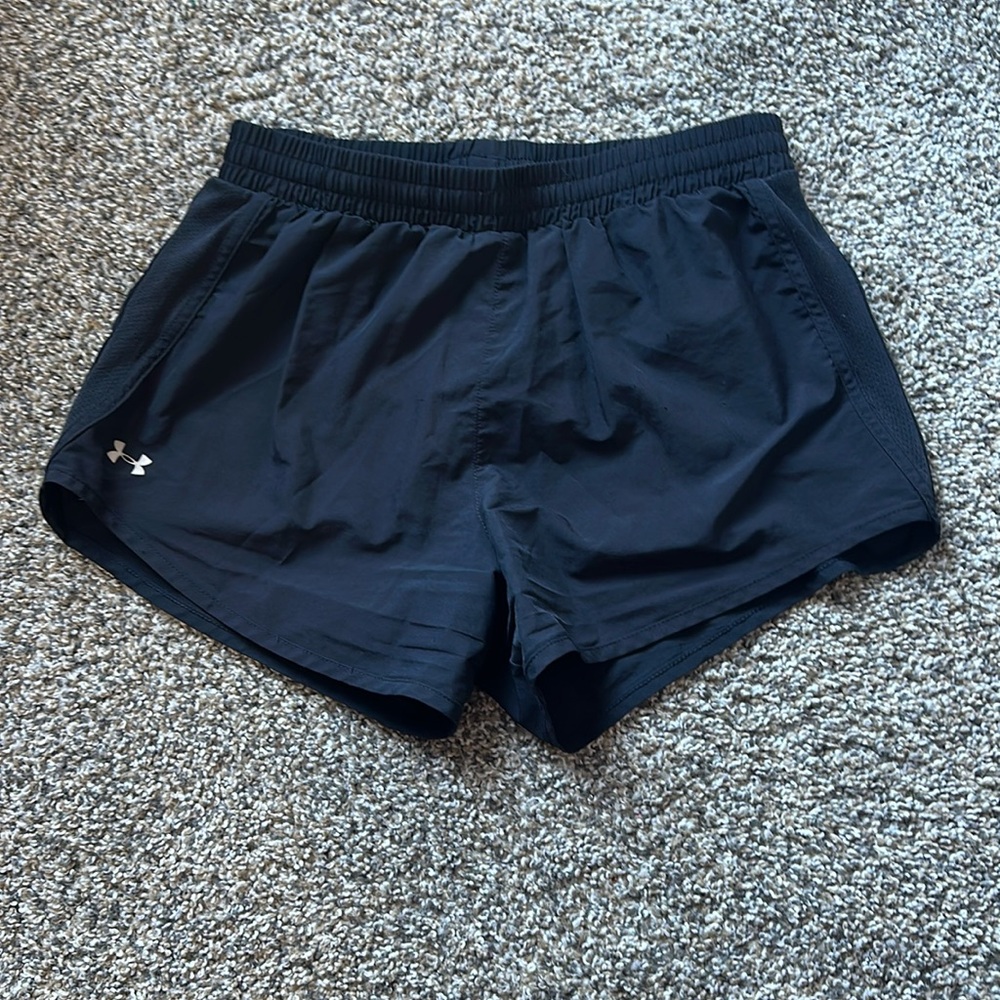 Black underarmour shorts